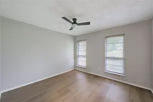 10523 Towne Square Rd, Sugar Land, TX 77498 - Photo 21