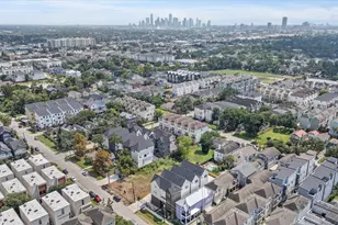 1122 W 17th St, Houston, TX 77008 - Photo 37