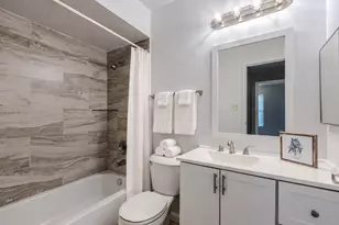 720 Memorial Mews St, Houston, TX 77079 - Photo 11