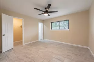 607 Debbie Ln, Alvin, TX 77511 - Photo 13