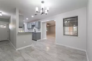 607 Debbie Ln, Alvin, TX 77511 - Photo 1