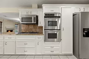 1103 Suwanee Ln, Houston, TX 77090 - Photo 5