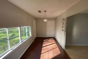 5810 Belmark St, Houston, TX 77033 - Photo 5