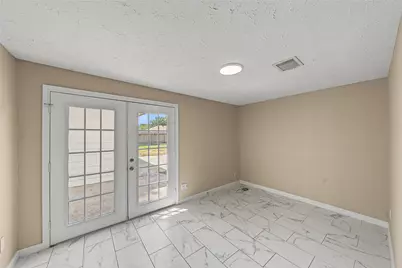 7015 Northleaf Drive, Houston, TX 77086 - Photo 37