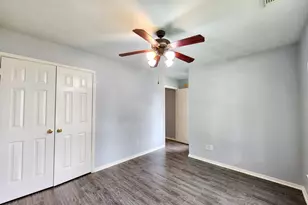11902 White Water Bay Dr, Pearland, TX 77584 - Photo 5
