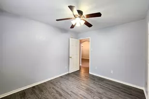 11902 White Water Bay Dr, Pearland, TX 77584 - Photo 7