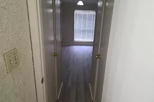 3025 Walnut Bend Ln, Houston, TX 77042 - Photo 27