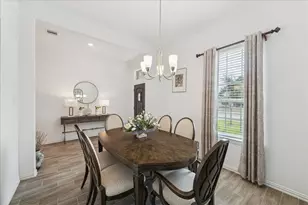 15023 Gulfstream Park Ave, Mont Belvieu, TX 77523 - Photo 7