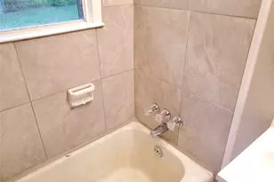 5318 Doulton Dr, Houston, TX 77033 - Photo 7