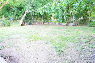 5318 Doulton Dr, Houston, TX 77033 - Photo 17