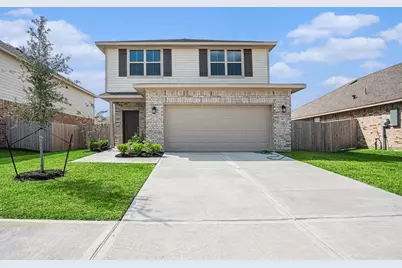 10 Greenbriar Loop, Angleton, TX 77515 - Photo 1