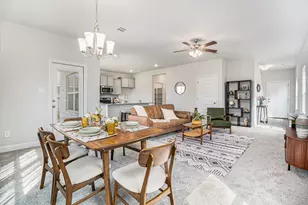 10 Greenbriar Loop, Angleton, TX 77515 - Photo 3