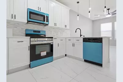 8216 Locksley Road #B, Houston, TX 77078 - Photo 7