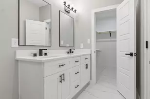 8216 Locksley Rd, Houston, TX 77078 - Photo 15