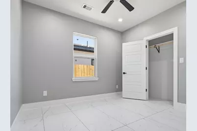8216 Locksley Road #B, Houston, TX 77078 - Photo 11