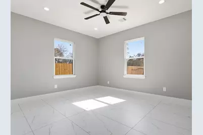 8216 Locksley Road #B, Houston, TX 77078 - Photo 13