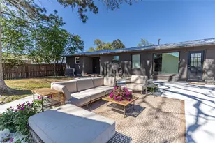 505 E Strauss St, Bellville, TX 77418 - Photo 17