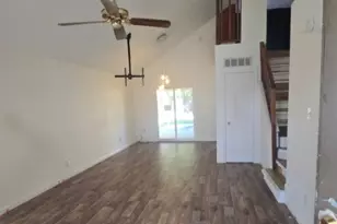 15706 Schumann Ln, Houston, TX 77083 - Photo 3