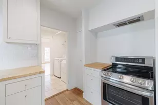 2438 Albans Rd, Houston, TX 77005 - Photo 17