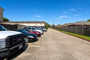 11685 Alief Clodine Rd, Houston, TX 77082 - Photo 33