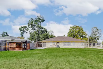 101 Live Oak Street, Baytown, TX 77520 - Photo 37