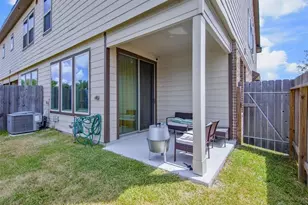 3334 Rainflower Springs Ln, Rosenberg, TX 77471 - Photo 21