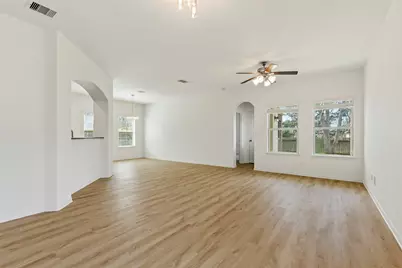 12339 Ridgecrest Drive, Willis, TX 77318 - Photo 7