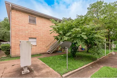 525 12th Street #8, Huntsville, TX 77340 - Photo 17