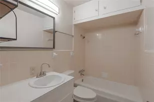 525 12th St, Huntsville, TX 77340 - Photo 13