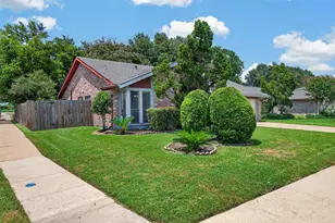 14338 Royal Hill Dr, Houston, TX 77083 - Photo 33