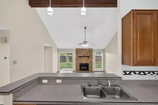 14338 Royal Hill Dr, Houston, TX 77083 - Photo 7