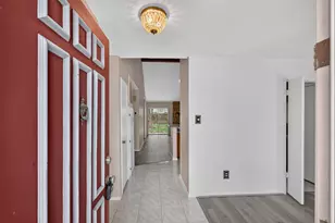 14338 Royal Hill Dr, Houston, TX 77083 - Photo 5