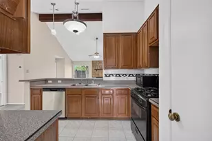 14338 Royal Hill Dr, Houston, TX 77083 - Photo 3