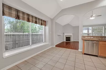 14308 Rocky Briar Lane, Rosharon, TX 77583 - Photo 9