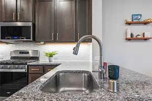 8001 Scanlan Trl, Missouri City, TX 77459 - Photo 13