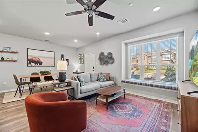 8001 Scanlan Trail, Missouri City, TX 77459 - Photo 5