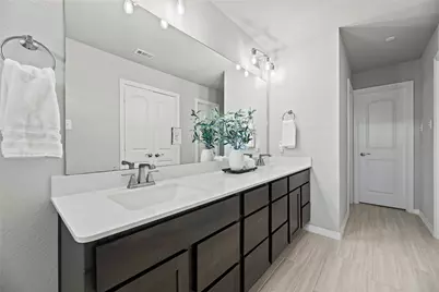 8001 Scanlan Trail, Missouri City, TX 77459 - Photo 21