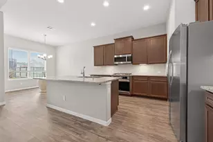 25718 Balsamwood Dr, Tomball, TX 77375 - Photo 7