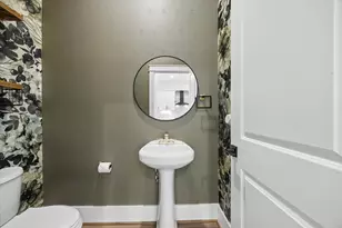 848 Fisher St, Houston, TX 77018 - Photo 9