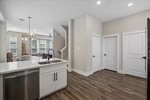 848 Fisher St, Houston, TX 77018 - Photo 11