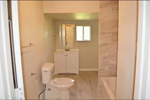 4839 Ventura Ln, Houston, TX 77021 - Photo 9