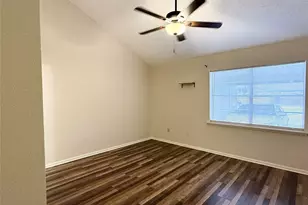 8952 Wilcrest Dr, Houston, TX 77099 - Photo 5