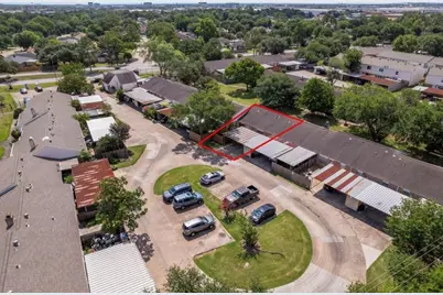 8952 Wilcrest Drive, Houston, TX 77099 - Photo 13