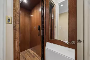 2426 Nantucket Dr, Houston, TX 77057 - Photo 15