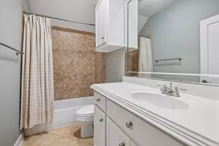 2426 Nantucket Dr, Houston, TX 77057 - Photo 23