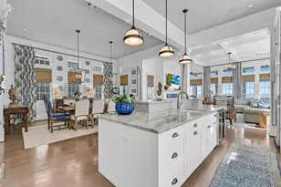 2457 E Seaside Dr, Galveston, TX 77550 - Photo 15