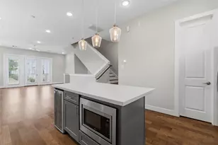 2102 Bello Amanecer Ln, Houston, TX 77055 - Photo 13
