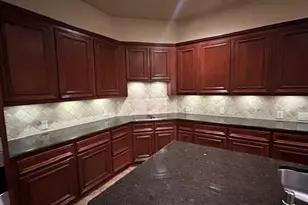 1002 Yaupon Square Ln, Houston, TX 77008 - Photo 7