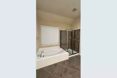 1002 Yaupon Square Lane, Houston, TX 77008 - Photo 25