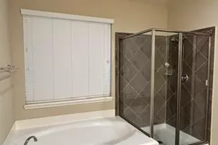 1002 Yaupon Square Ln, Houston, TX 77008 - Photo 25